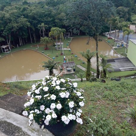 Pesqueiro Restaurante E Pousada Pingo De Ouro Piedade  Eksteriør bilde